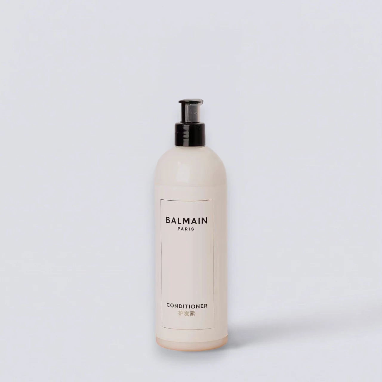 BALMAIN Paris Conditioner 475ml, premium couture hair care inspired by Grand Hyatt amenities. Salon-quality formula by Luxe Hotel Essentials.