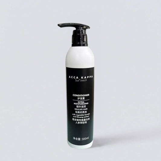 ACCA KAPPA White Moss Conditioner 300ml, the signature scent of Marriott Hotels. Professional hotel amenities by Luxe Hotel Essentials.