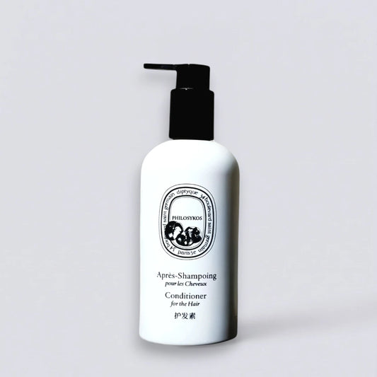 DIPTYQUE Philosykos Conditioner 300ml, premium hair repair inspired by Ritz-Carlton Hotel amenities. Nourishing woody and fruity formula by Luxe Hotel Essentials.