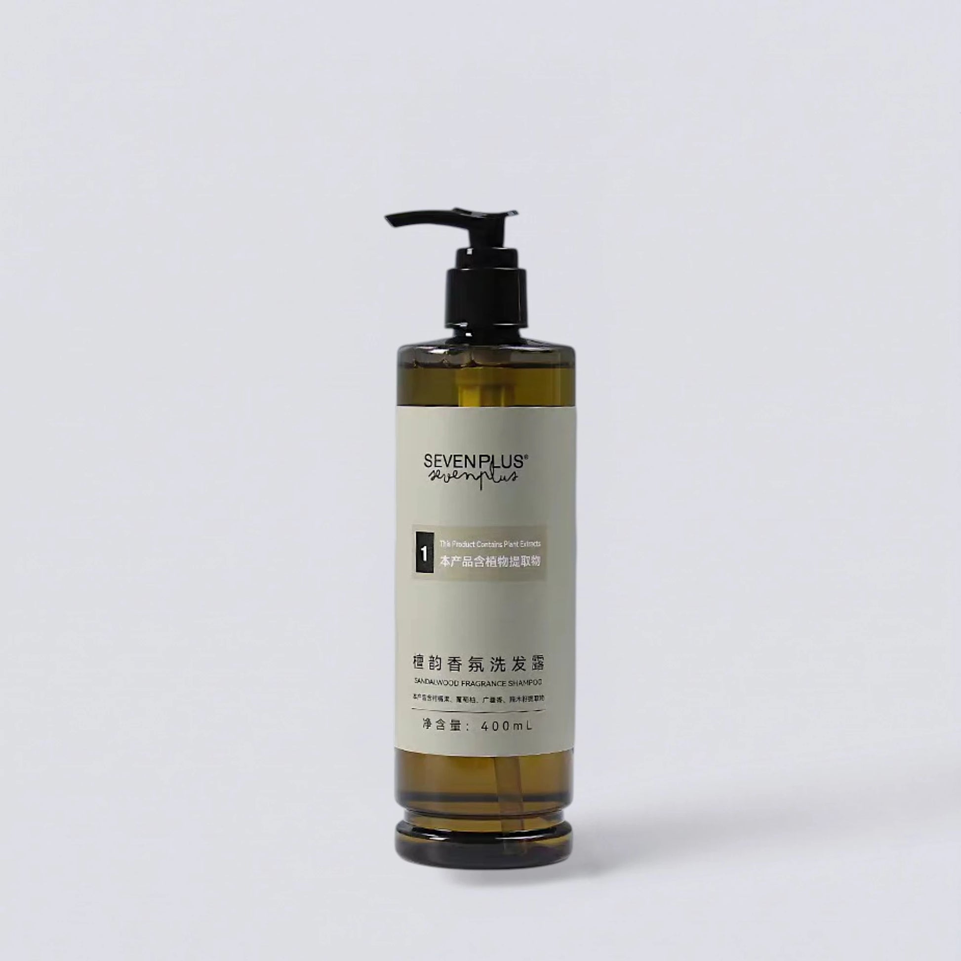 SEVEN PLUS Shampoo 400ml, inspired by the refreshing amenities of Crowne Plaza Hotels. Pure and minimalist hair care by Luxe Hotel Essentials.