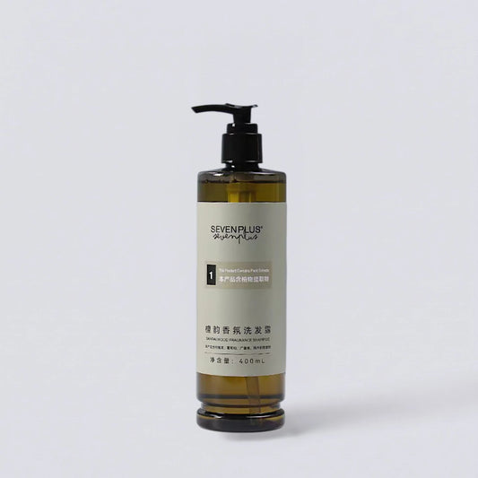 SEVEN PLUS Shampoo 400ml, inspired by the refreshing amenities of Crowne Plaza Hotels. Pure and minimalist hair care by Luxe Hotel Essentials.